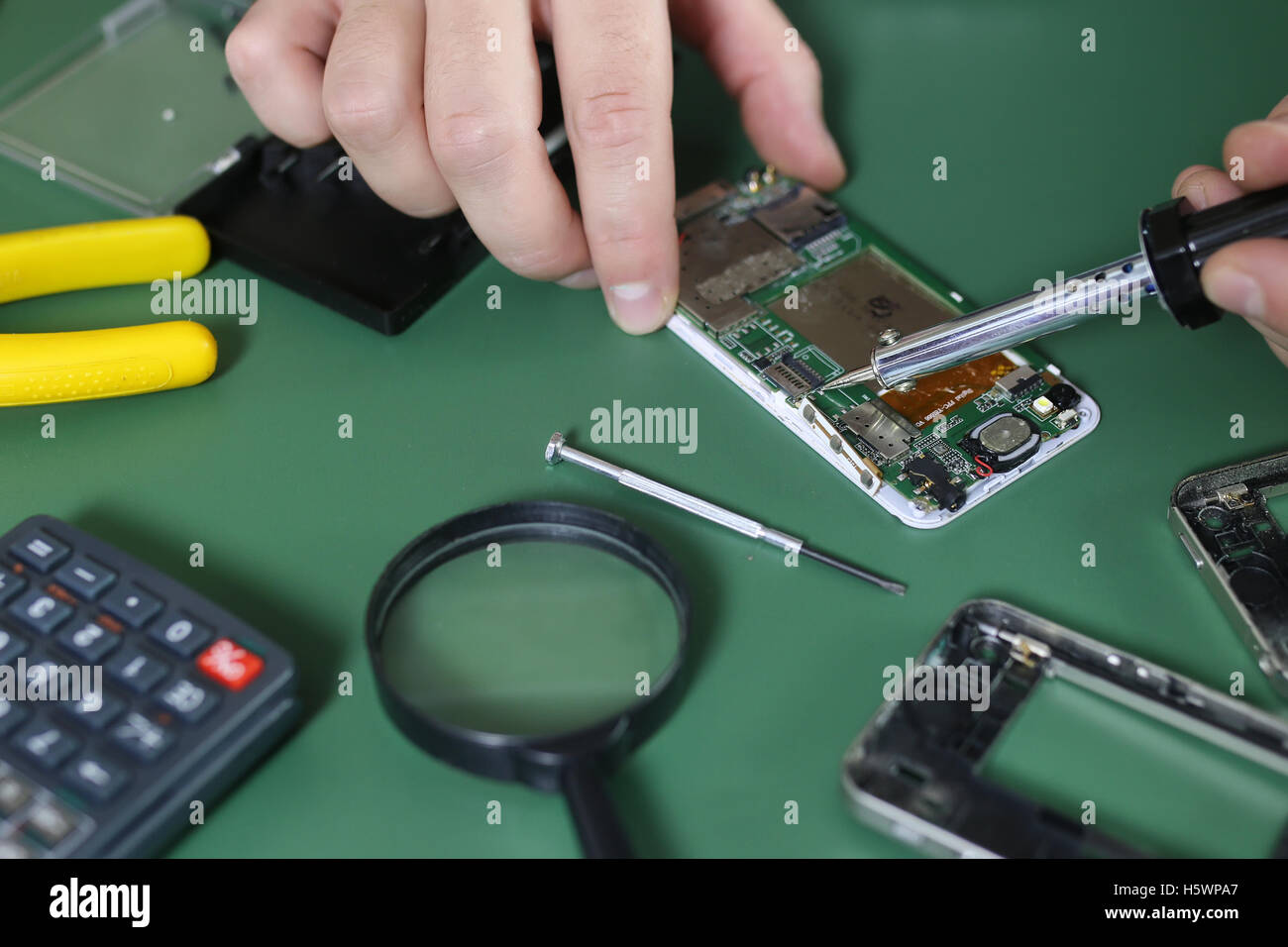 phone repair chip Stock Photo Alamy