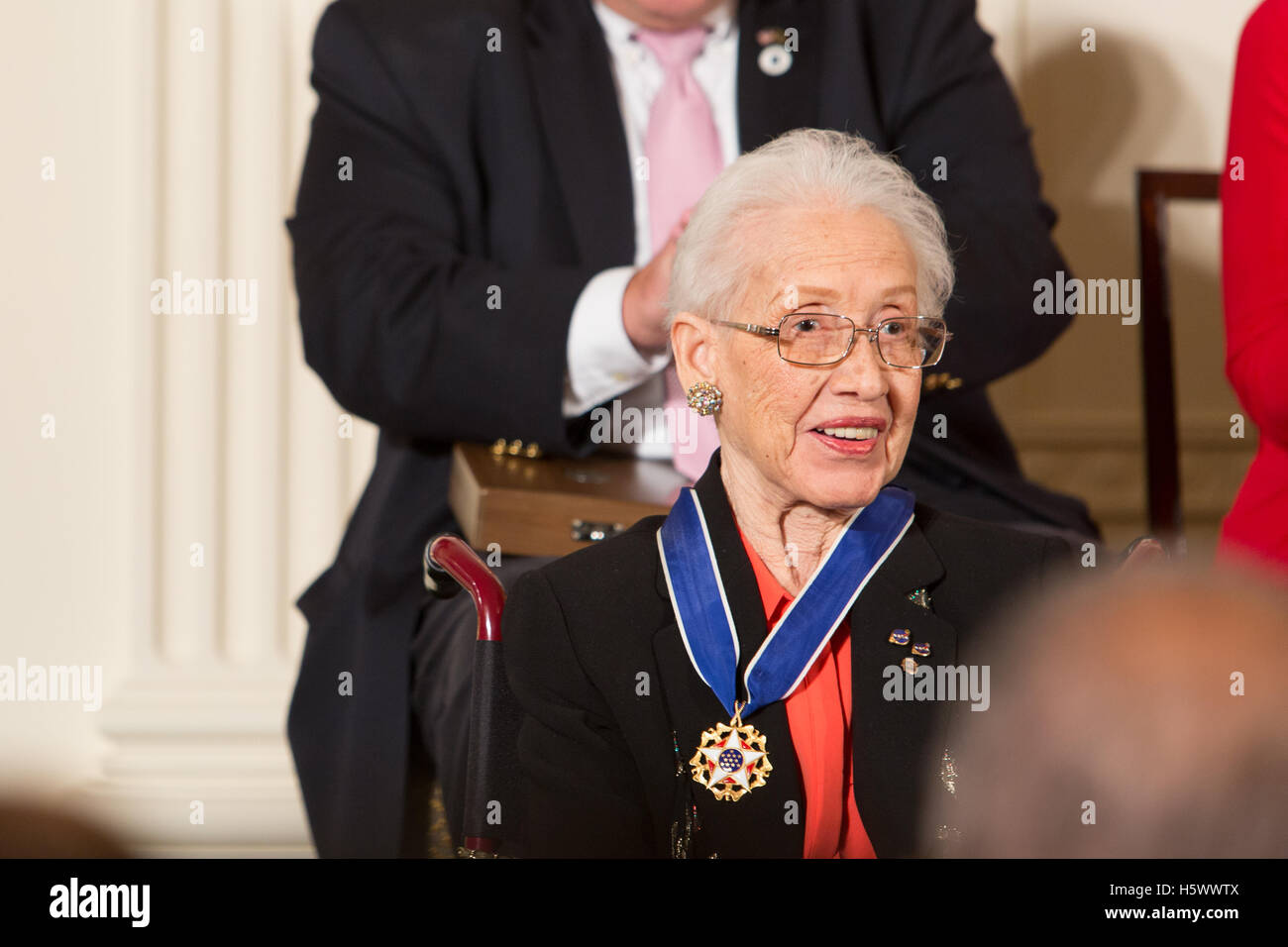 Katherine G Johnson Receives The Presidential Medal Of Freedom Awards Katherine G Johnson Receives The Presidential Medal Of Freedom Awards