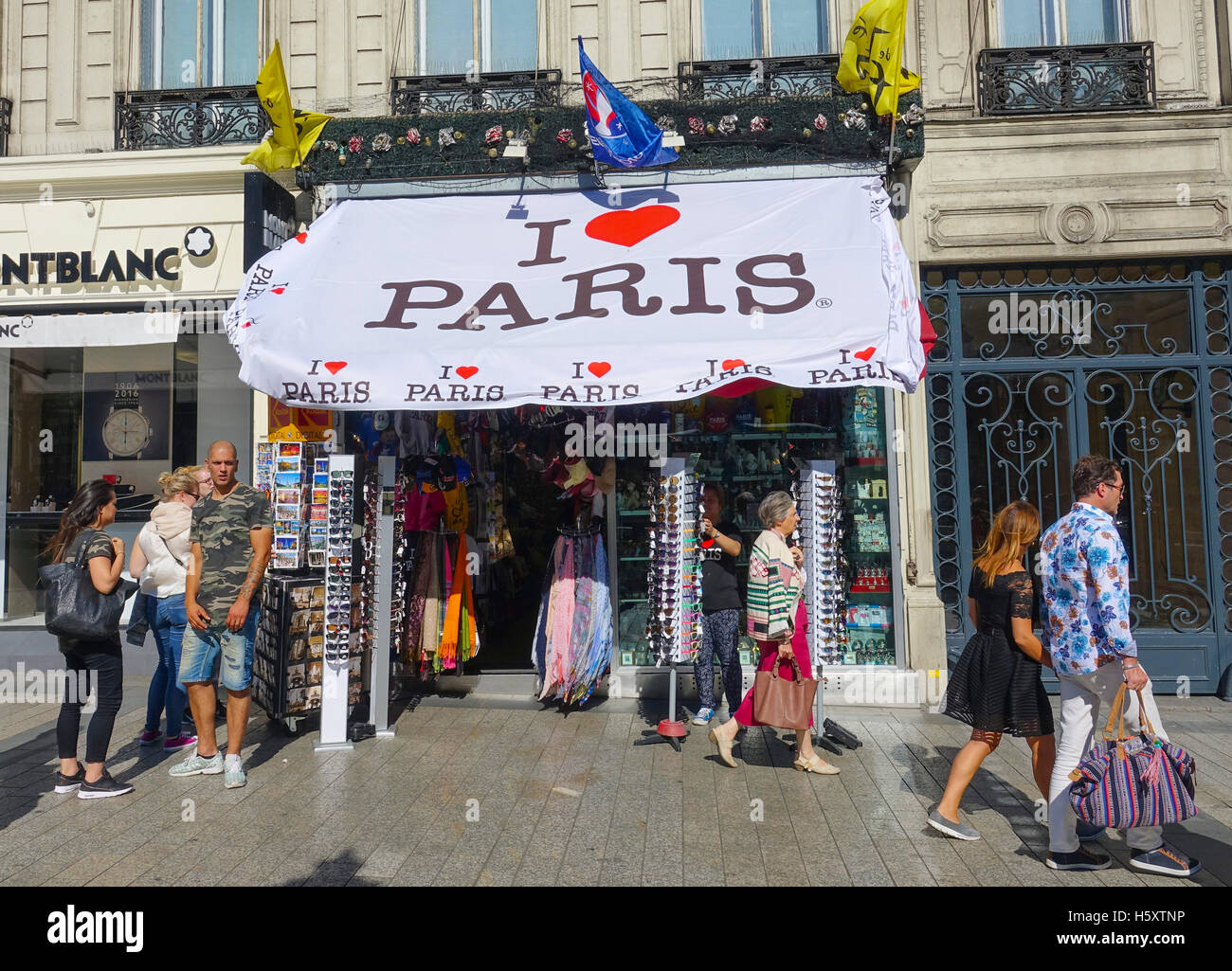 I love Paris souvenir shop on Champs Elyseess Stock Photo Alamy