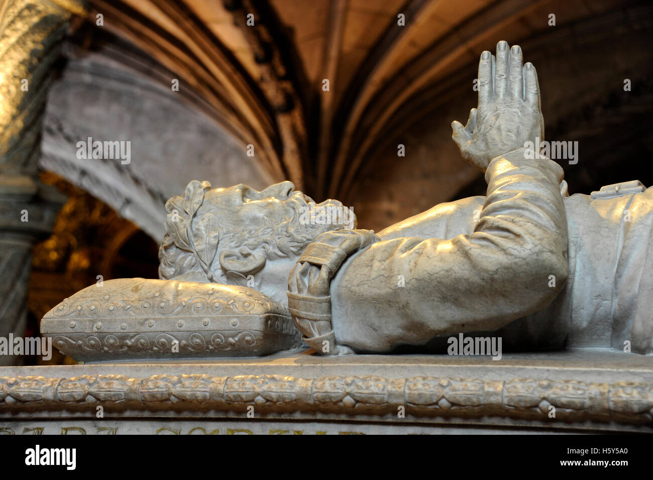 Tomb of Luis Vaz de Camoes poet, Santa-Maria de Belem church, Jeronimos  Monastery, Hieronymites Monastery, Belem, Lisboa, Lisbon Stock Photo - Alamy