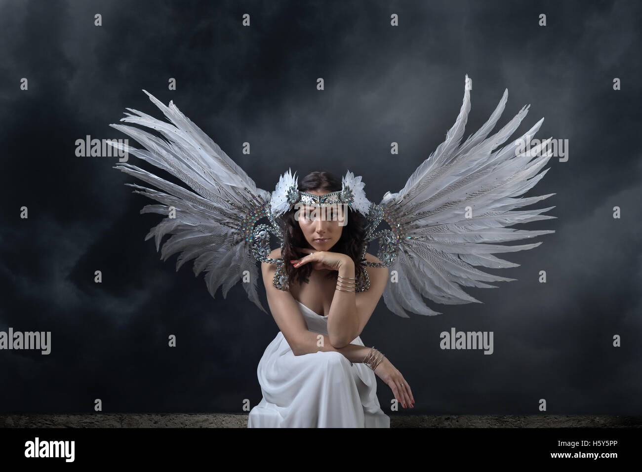 Angel wing headdress hi-res stock photography and images - Alamy