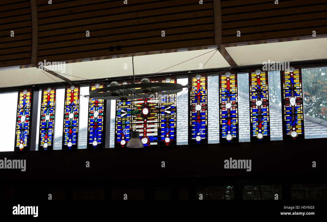 Stained glass window by Caroline Swash, St. Barnabas Church, Dulwich ...