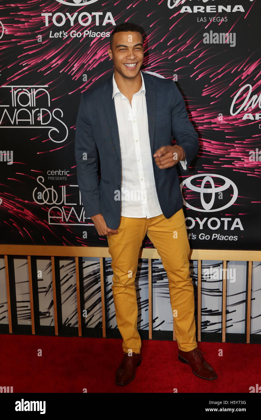 Miguel Nunez attends the Red Carpet at the 2015 Soul Train Awards at