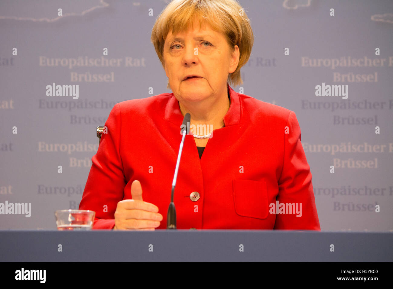 Brussels, Belgium. 20th October, 2016. German Chancellor Angela Merkel is giving a press conference at the European Council in Brussels. Credit:  Paul-Marie Guyon/Alamy Live News Stock Photo