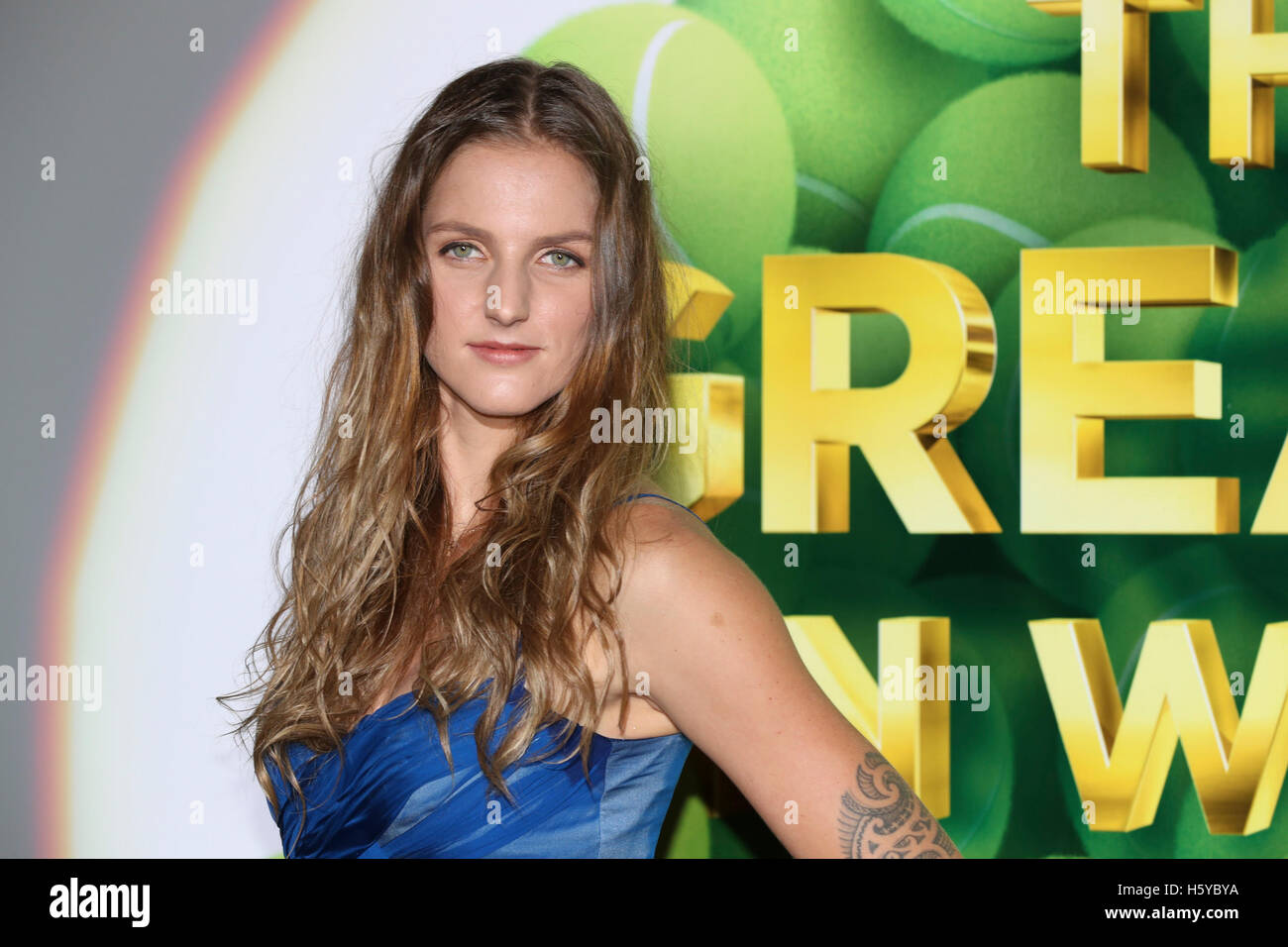 Kallang, Singapore. 21st Oct, 2016. BNP Paribas WTA Finals Women Tennis Association - KAROLINA PLISKOVA ARRIVES AT THE DRAW CEREMONY Credit:  Yan Lerval/Alamy Live News Stock Photo