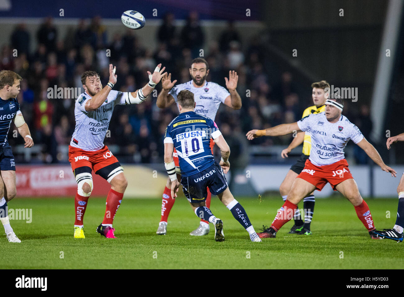 AJ Bell Stadium, Salford, UK. 21st Oct, 2016. European Champions Cup Rugby. Sale Sharks versus Toulon. Sale Sharks centre Sam James and Toulon flanker Mamuka Gorgodze. Credit:  Action Plus Sports/Alamy Live News Stock Photo