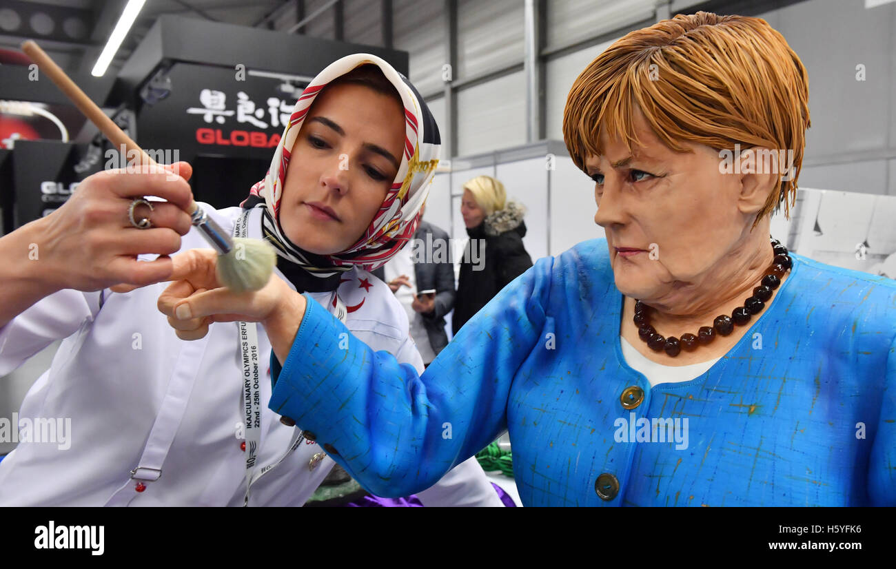 Erfurt, Germany. 22nd Oct, 2016. The pastry chef Tuba Geckil from Stock