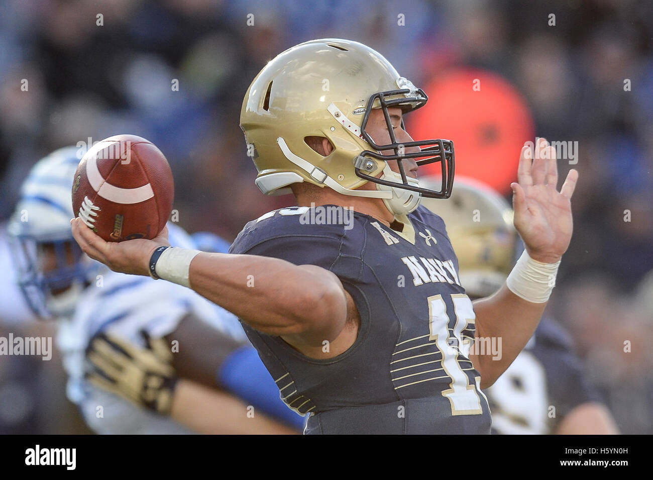 Annapolis, Maryland, USA. 22nd Oct, 2016. Naval Academy quarterback