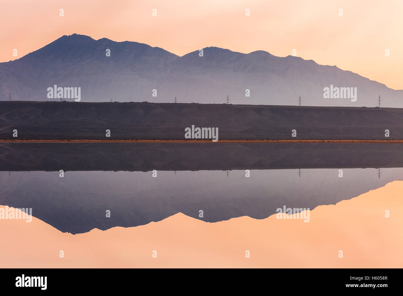 Nature and sea reflection mountains hi-res stock photography and images ...