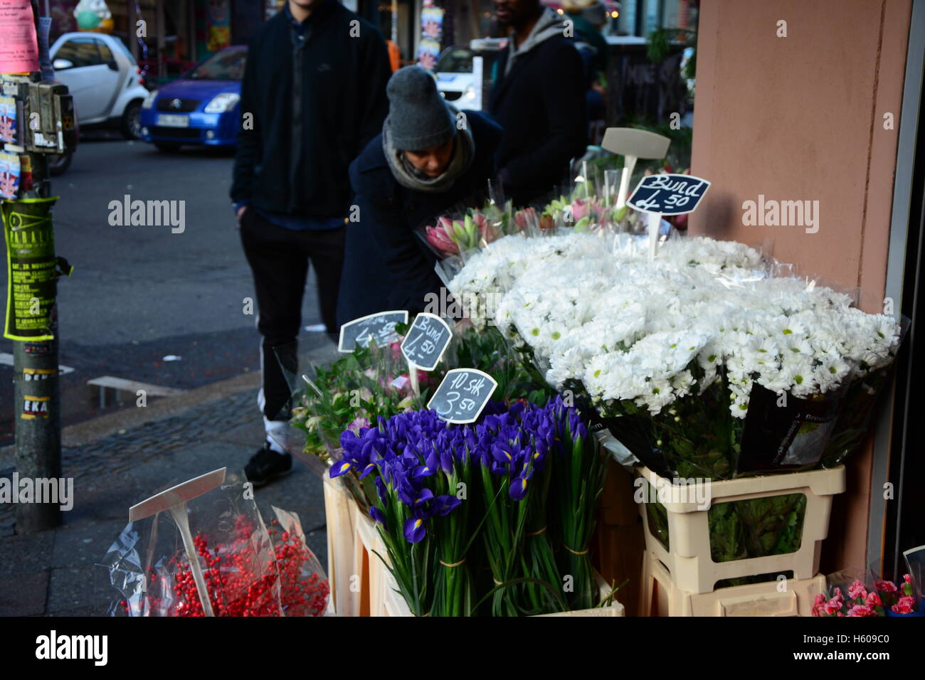 Flower shop photographed in Berlin, Kreuzberg Stock Photo Alamy