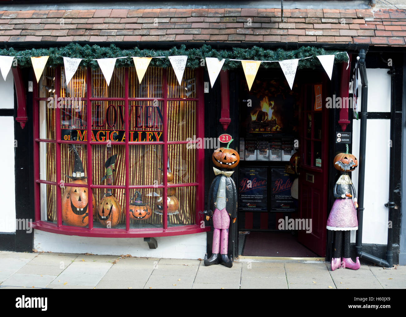 Magic Alley shop at Halloween, StratforduponAvon, UK Stock Photo Alamy