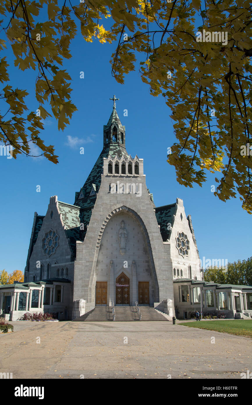 Cathedral basilica notre dame du quebec High Resolution Stock ...
