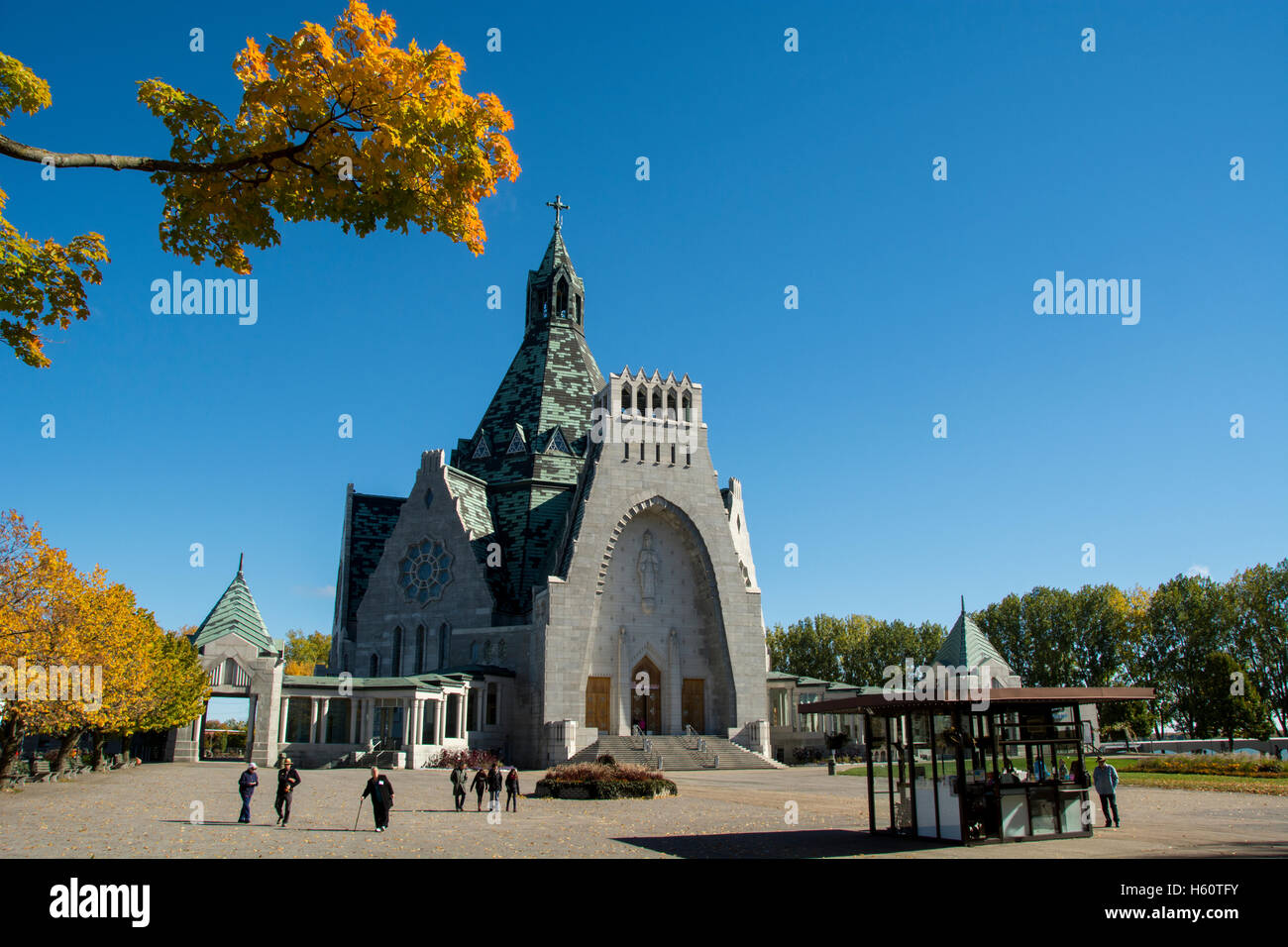 Cathedral basilica notre dame du quebec High Resolution Stock ...