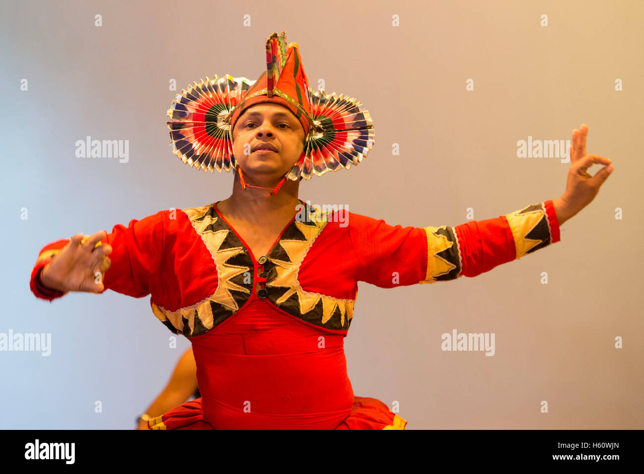 Traditional Kandyan dance show, Kandy, Sri Lanka Stock Photo Alamy