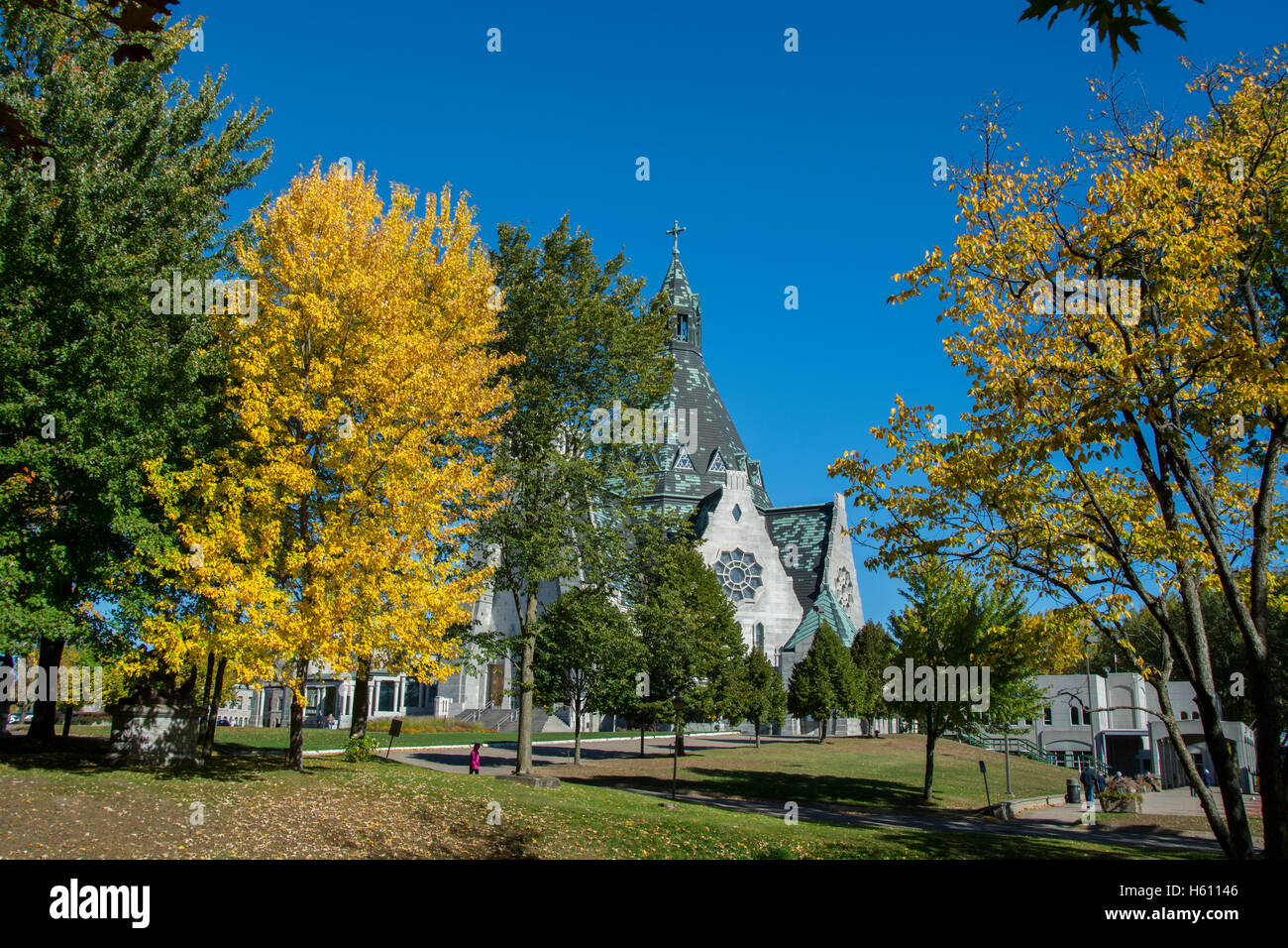 Cathedral basilica notre dame du quebec High Resolution Stock ...
