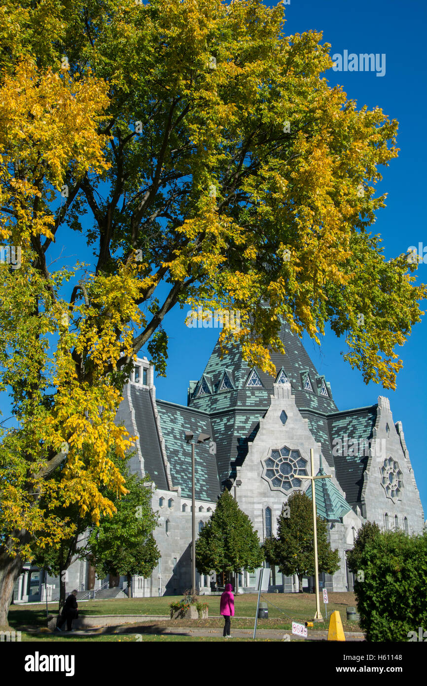 Cathedral basilica notre dame du quebec High Resolution Stock ...