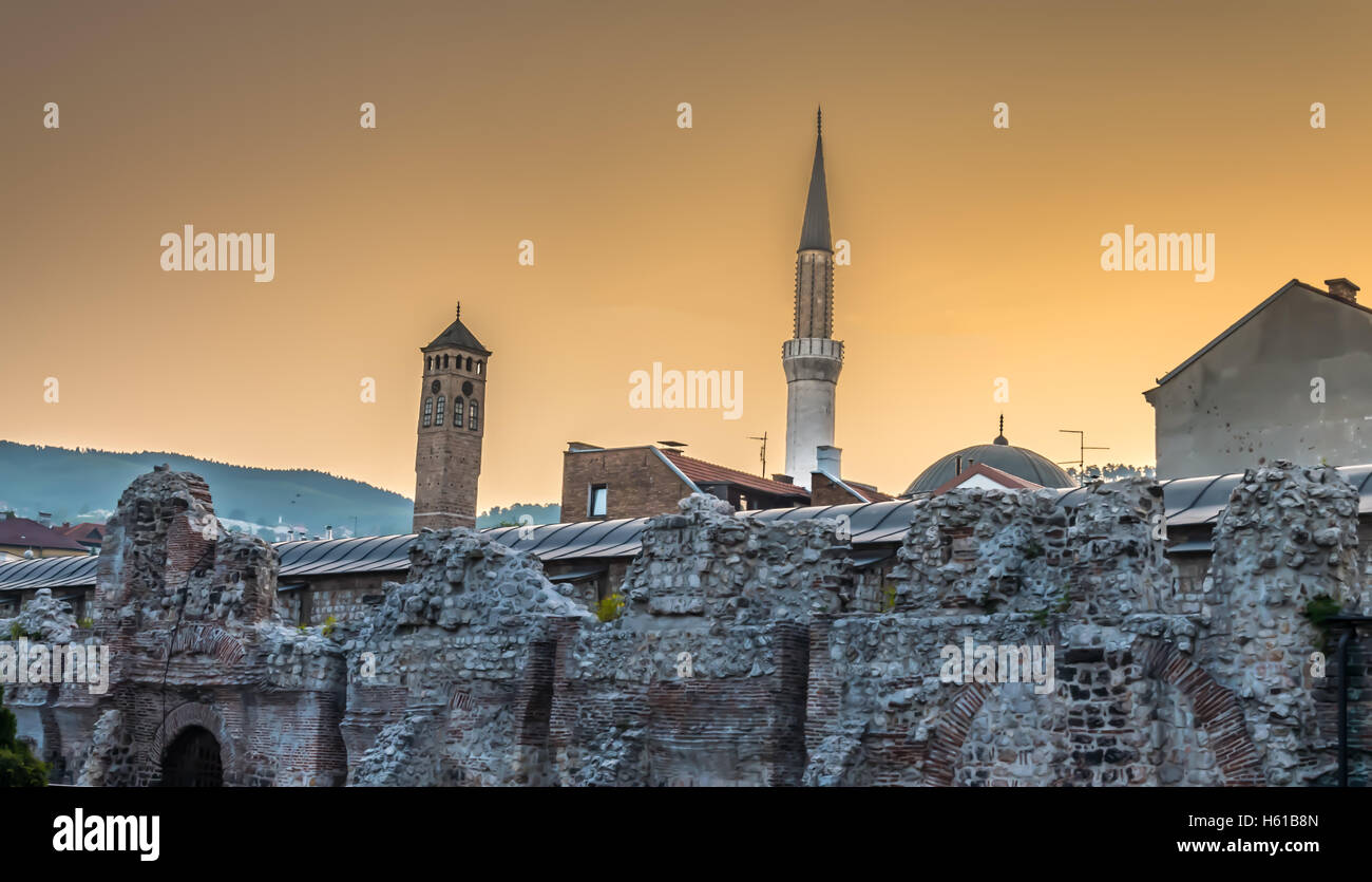 Golden hour wall hi-res stock photography and images - Alamy