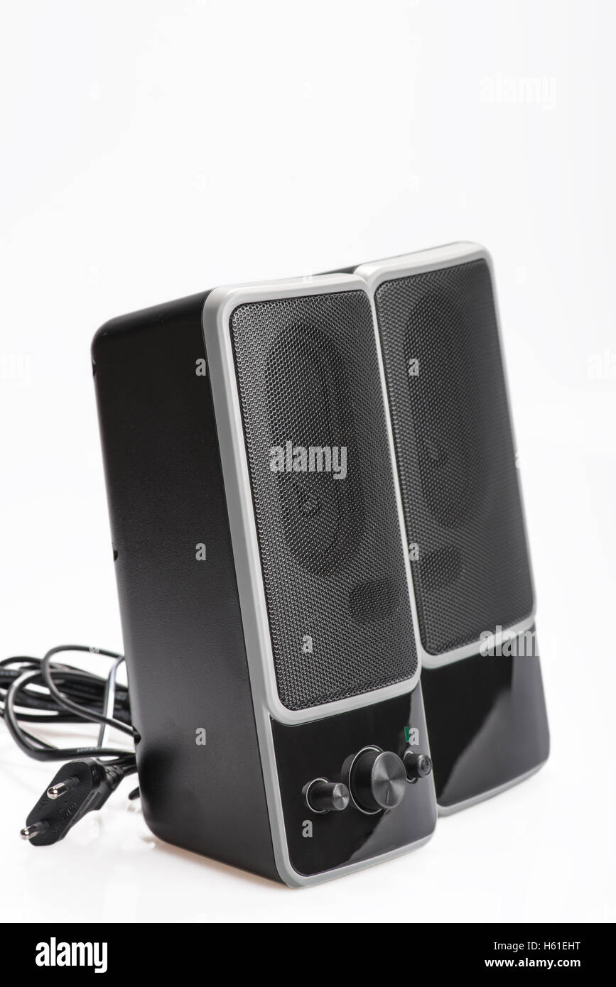 Audio system for mobile phones, computer and laptops with amplifier