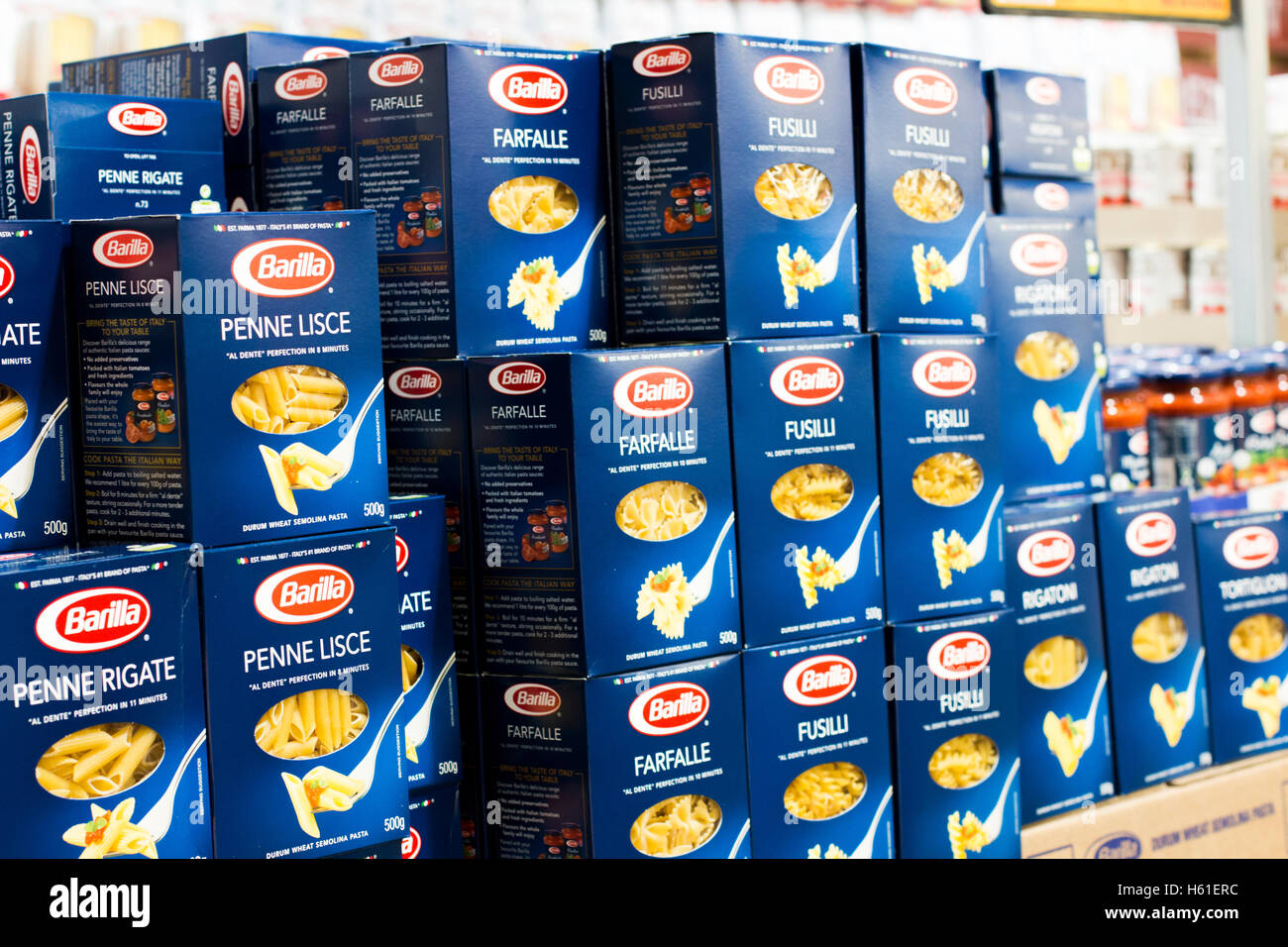 Pasta for sale hires stock photography and images Alamy
