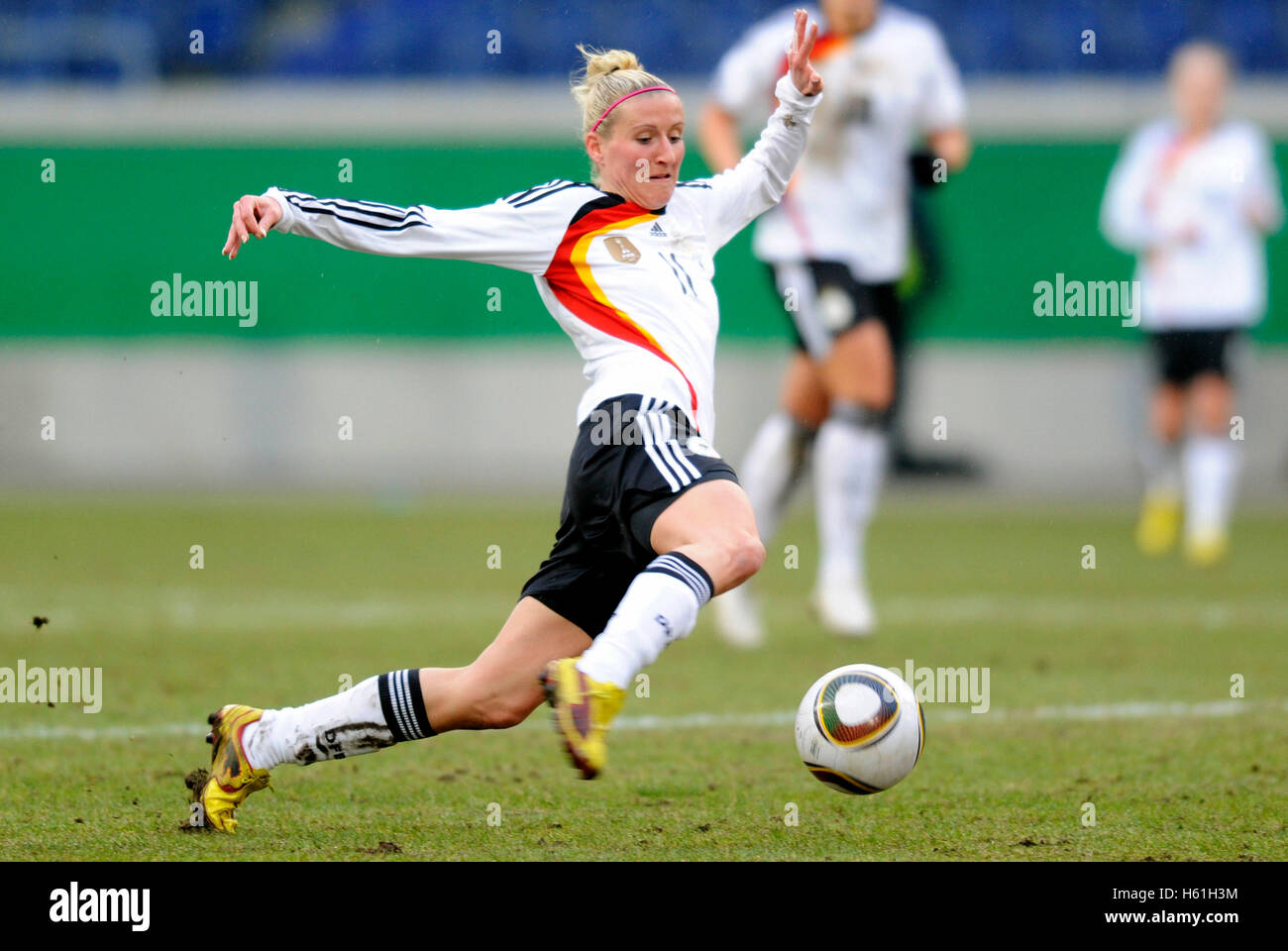Anja Mittag, women's international football match Germany - North Korea 3-0 at the MSV Arena in Duisburg, North Rhine-Westphalia Stock Photo