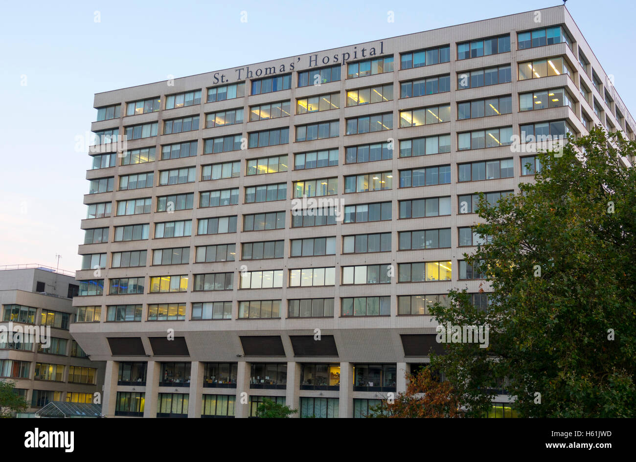 St Thomas Hospital in London Stock Photo Alamy