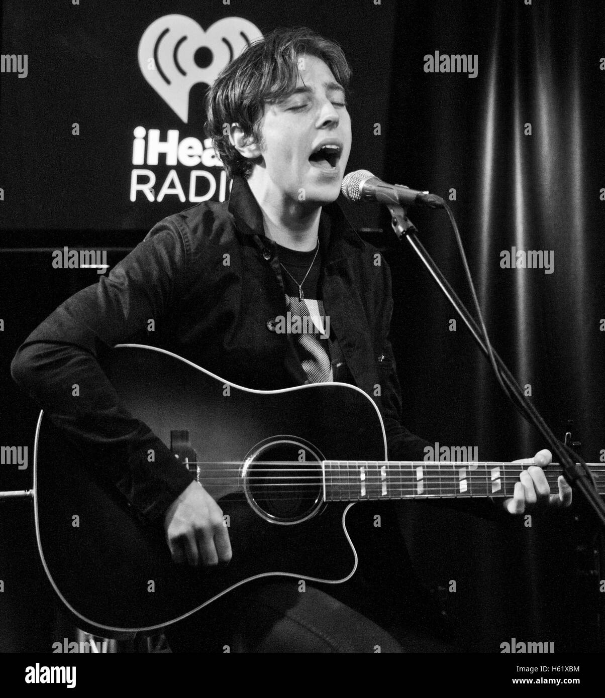 Bala Cynwyd, PA, USA. 21st October, 2016. British Alternative Rock Band