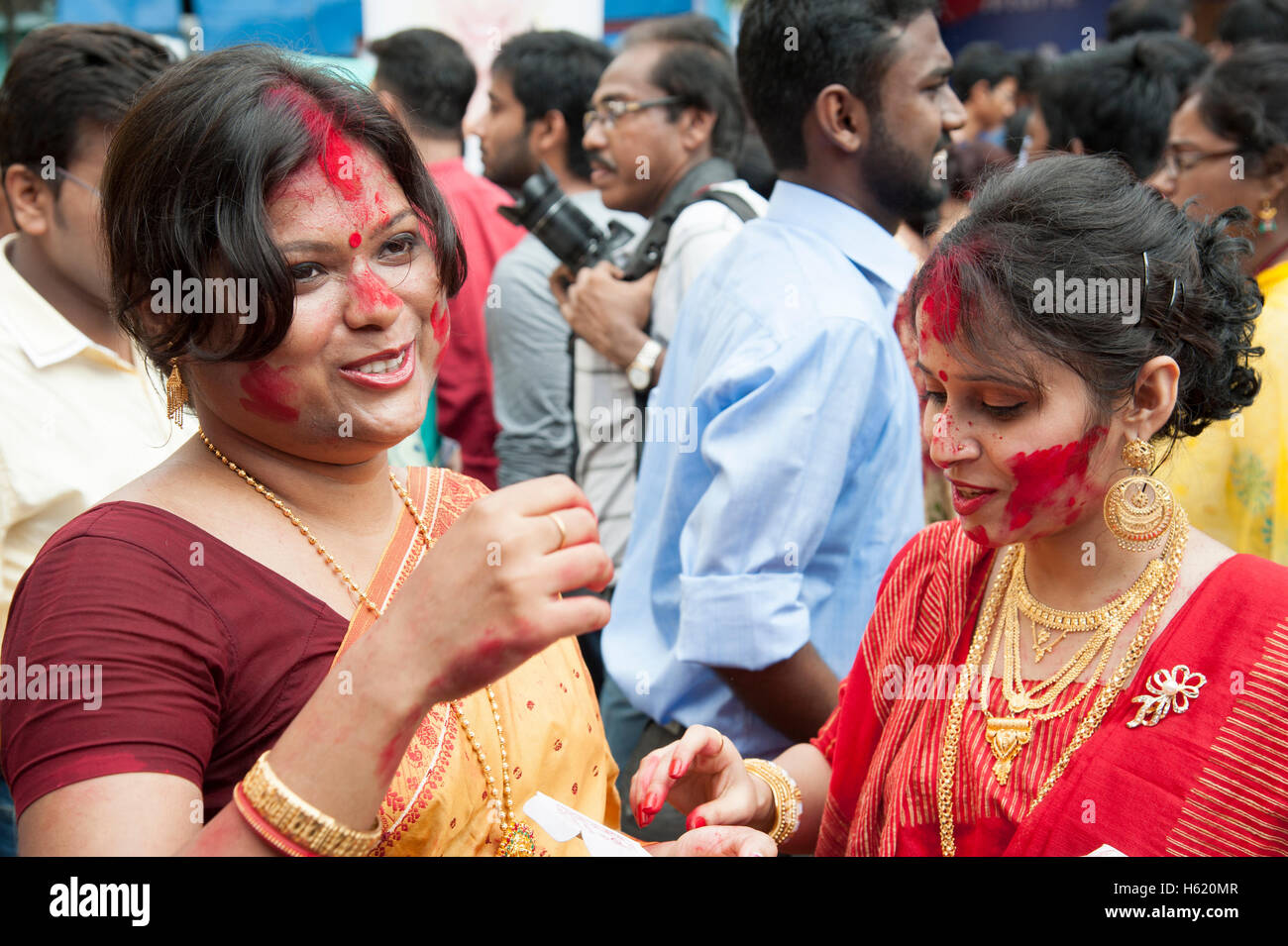 Sindoor Khela (Amitayu) The Last Ritual for Bengali Married Women on Vijayadashami Durga puja Kolkata West Bengal India Stock Photo