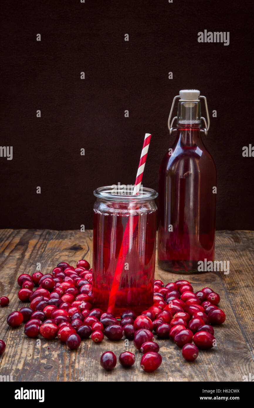 Cranberries and cranberry juice Stock Photo Alamy