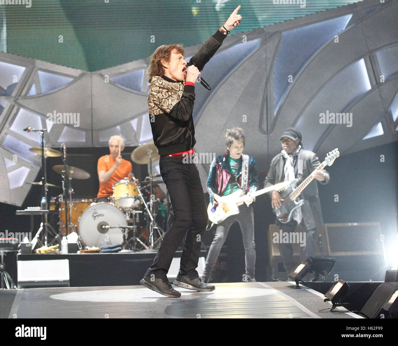 Las Vegas, NV, USA. 22nd Oct, 2016. Charlie Watts, Mick Jagger and