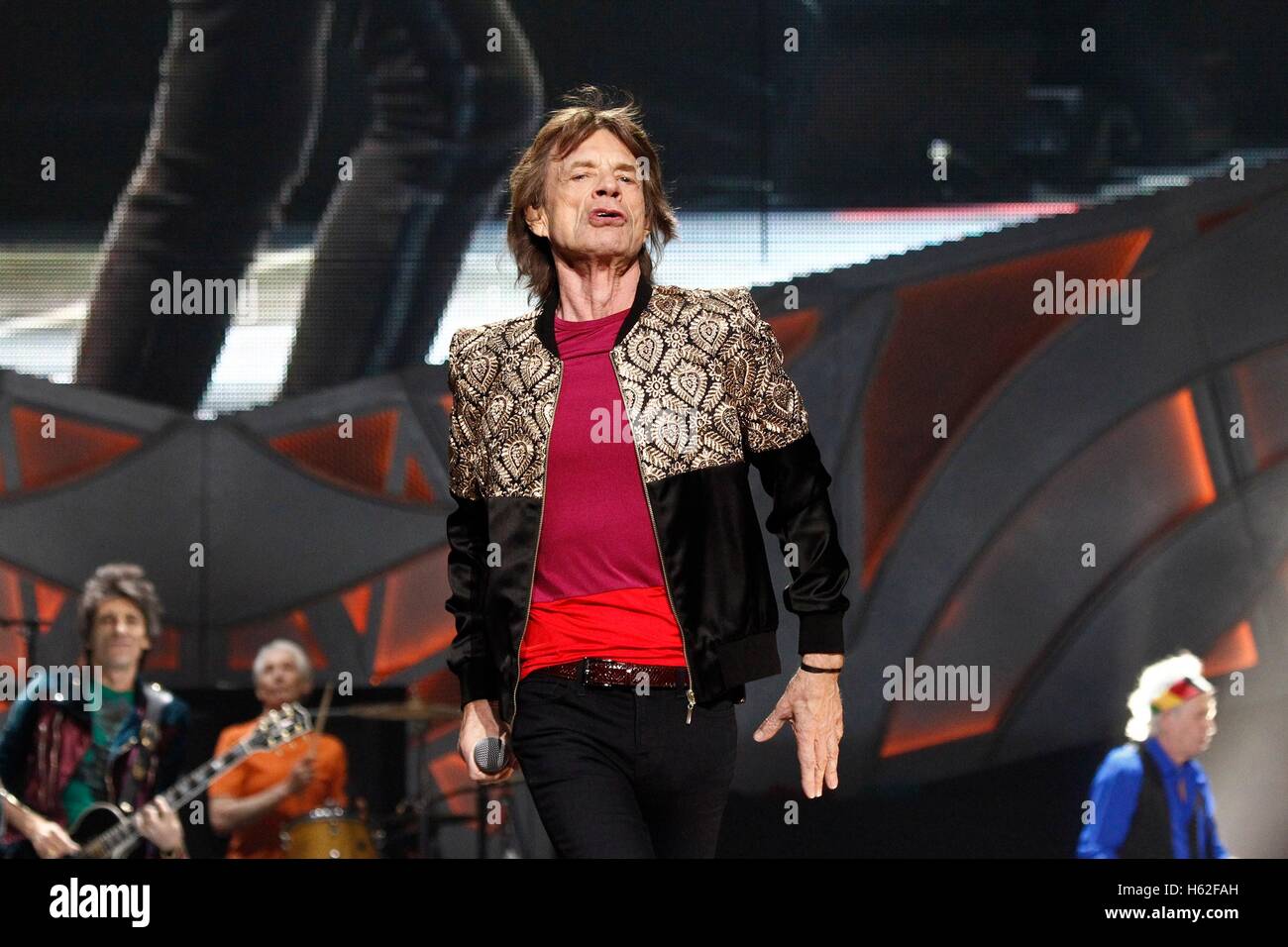 Las Vegas, NV, USA. 22nd Oct, 2016. Ronnie Wood, Charlie Watts, Mick