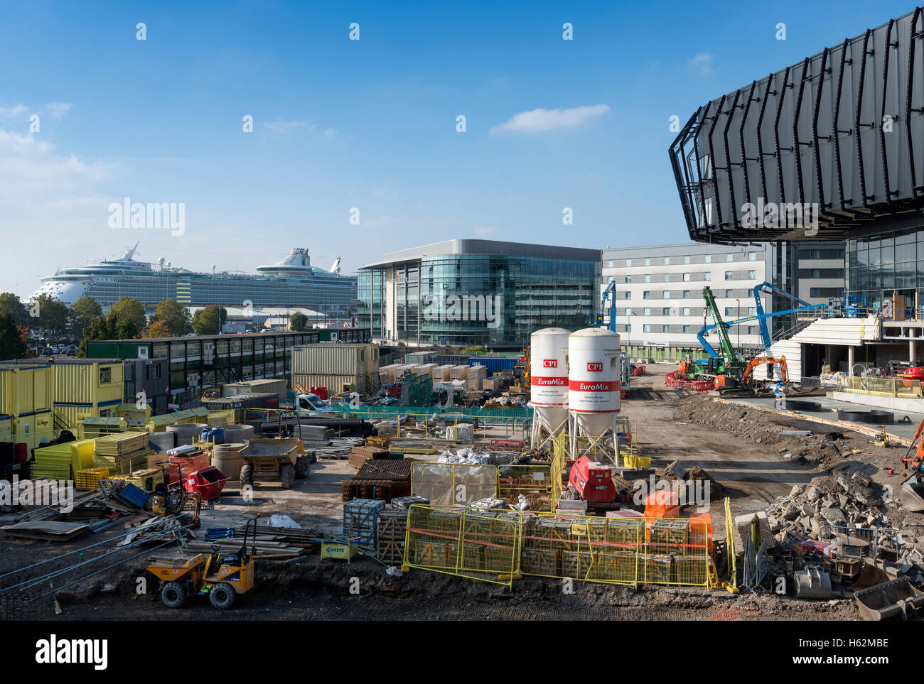 The construction of the WestQuay Watermark development in Southampton city centre in Hampshire, England, UK 23rd October 2016 Stock Photo