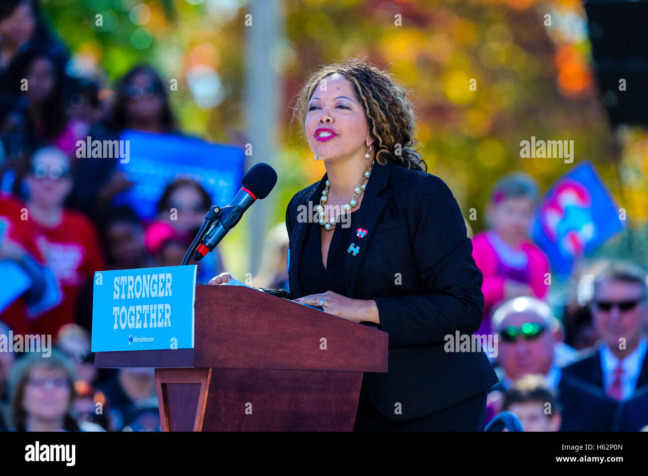 Raleigh, North Carolina, USA. 23rd Oct, 2016. Lucia McBath, the mother of Jordan Davis; a member of the Mothers of the Movement - women who lost their children to gun violence and in police-involved incidents campaigned in North Carolina with Hillary Clinton. They highlighted her record of fighting for families and encourage residents to take advantage of one-stop early voting in this high-stakes election. The Raleigh Early Vote Event was held at St. Augustine's University. Credit:  Andy Martin Jr./ZUMA Wire/Alamy Live News Stock Photo