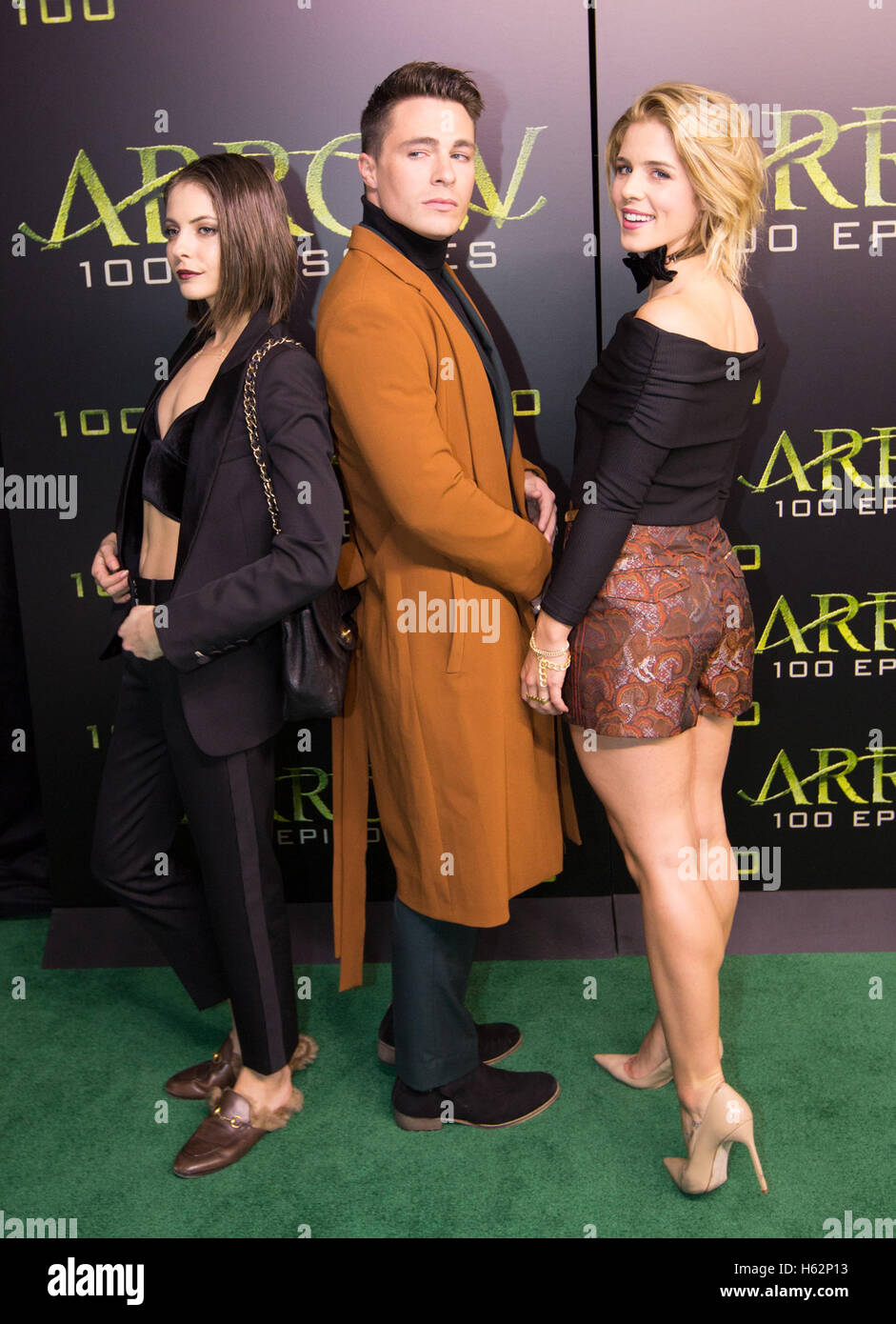 Vancouver Bc October 22 Willa Holland Colton Haynes And Emily Bett Rickards At The 100th