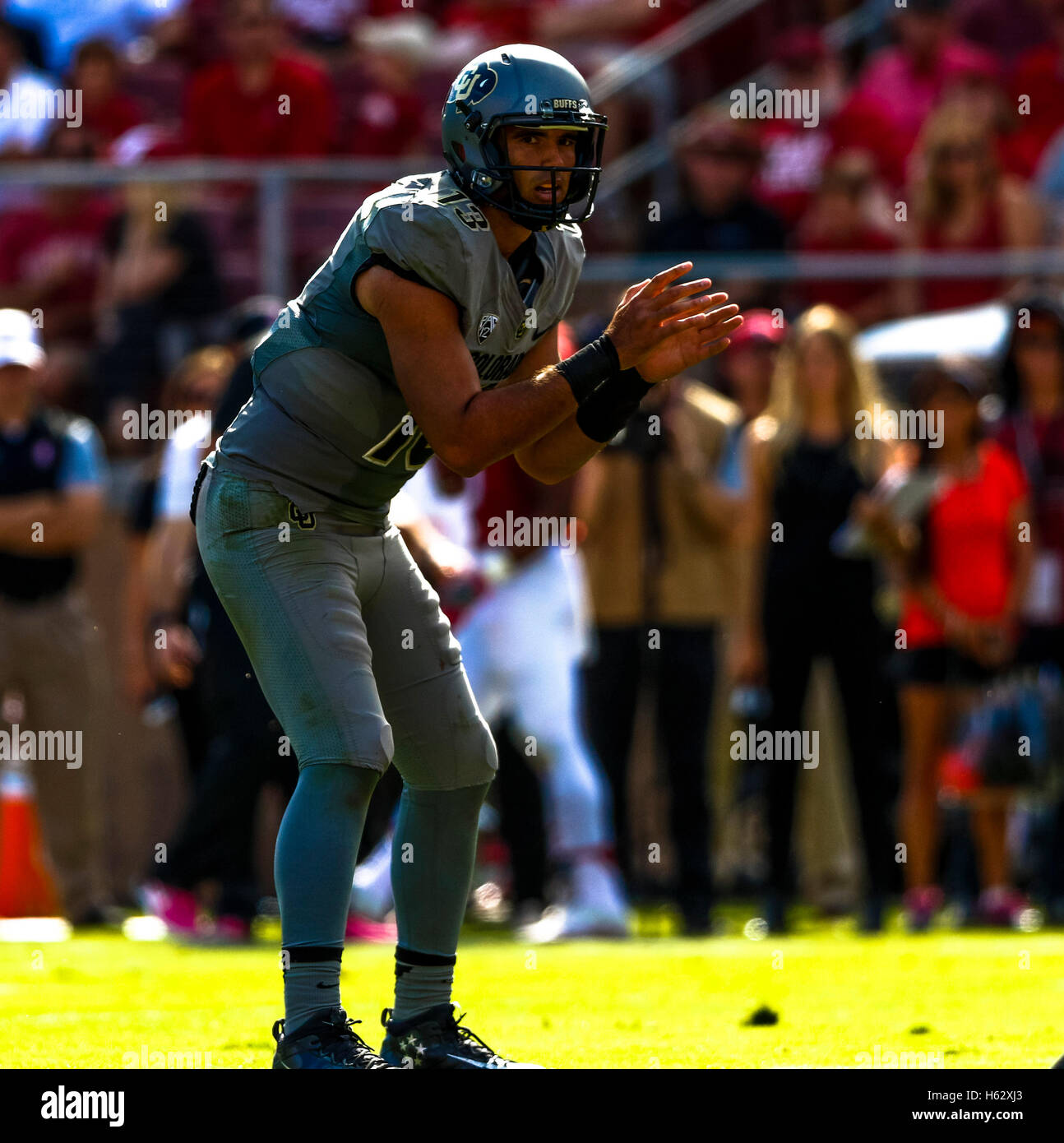 Palo Alto, California, USA. 22nd Oct, 2016. Colorado Quarterback Sefo ...