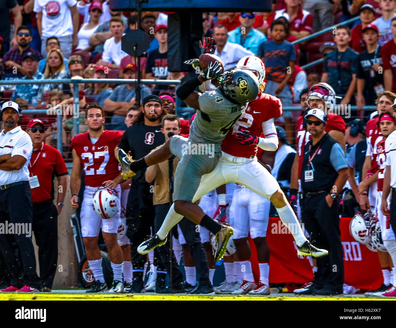 Palo Alto, California, USA. 22nd Oct, 2016. Colorado's Chidobe Awuzie (4) defends a Ryan Burns pass in NCAA football action at Stanford University, featuring the Colorado Buffaloes visiting the Stanford Cardinal. Colorado won the game, 10-5. © Seth Riskin/ZUMA Wire/Alamy Live News Stock Photo