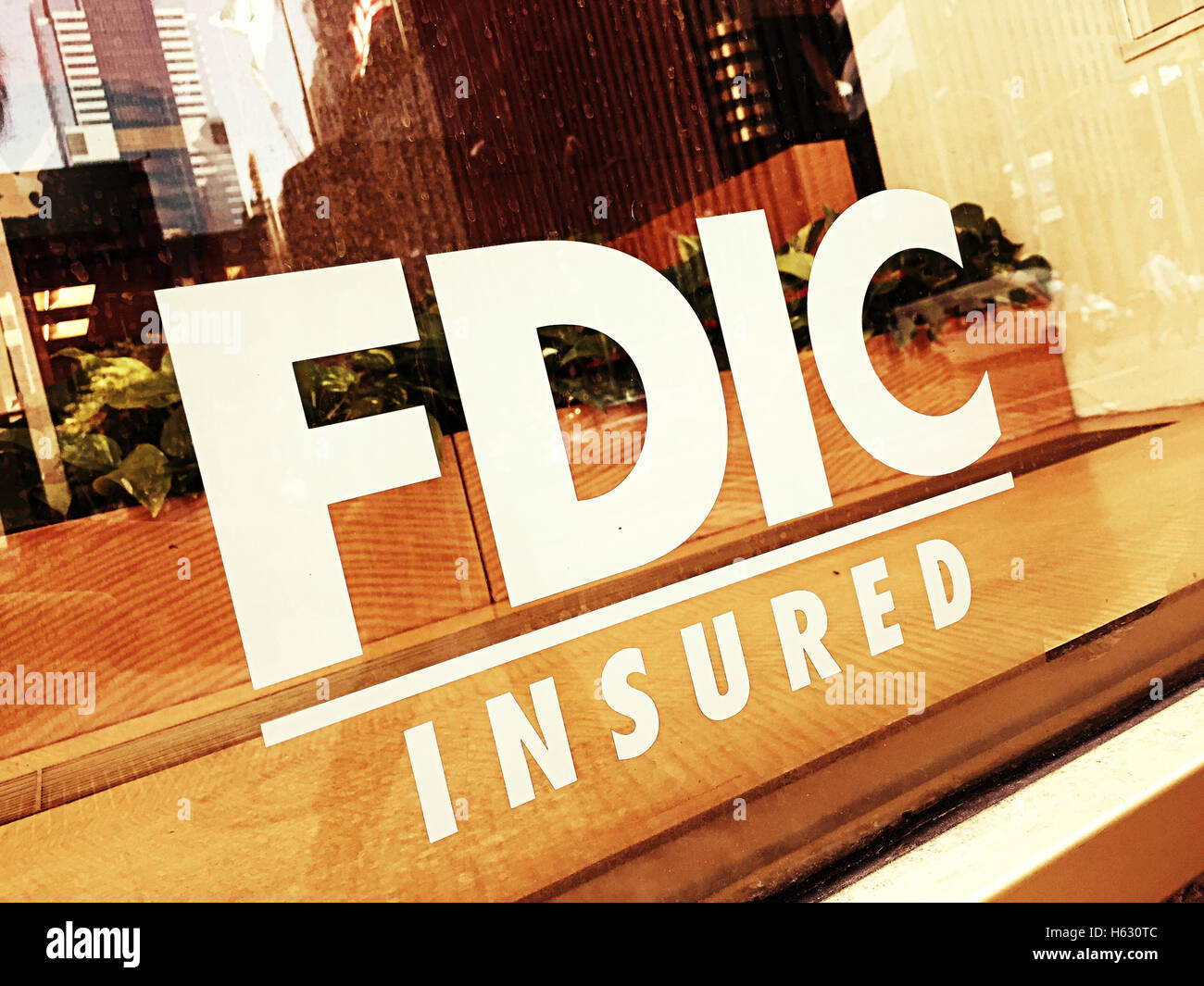 Bank Member FDIC Sign Stock Photo Alamy