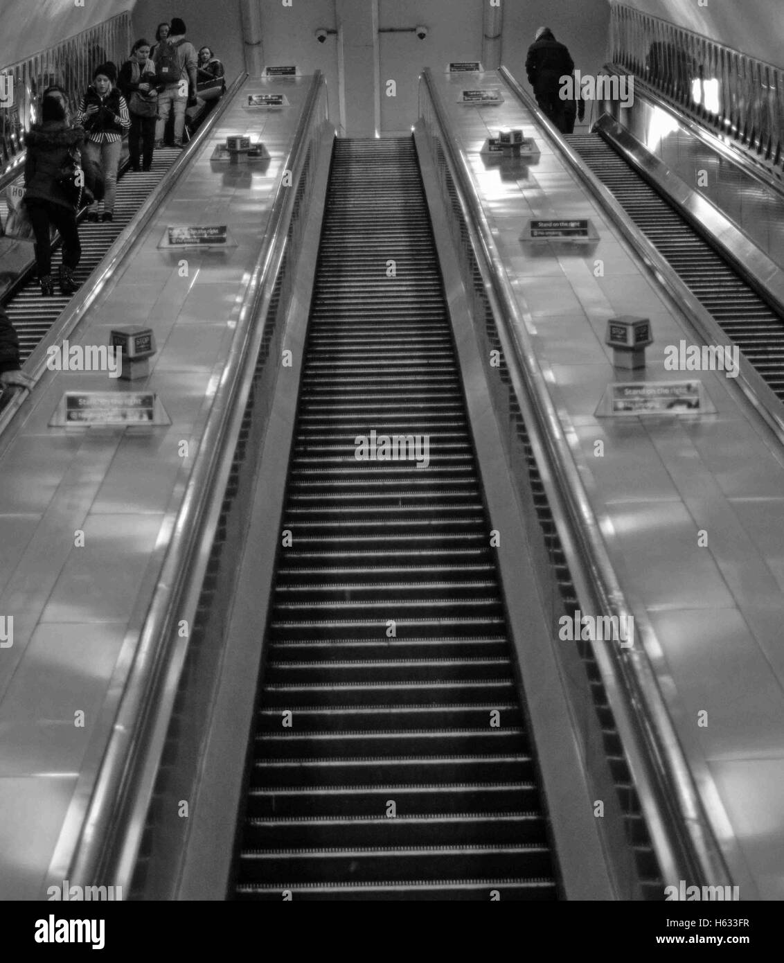 Undergtound hires stock photography and images Alamy