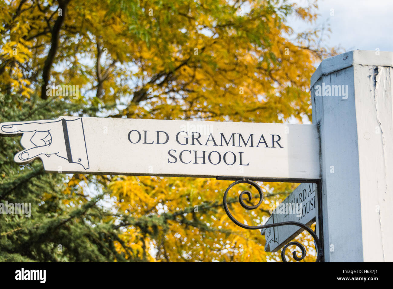 Old Grammar School - traditional finger signs in Dulwich Village, Dulwich, Southwark, London, England, UK Stock Photo