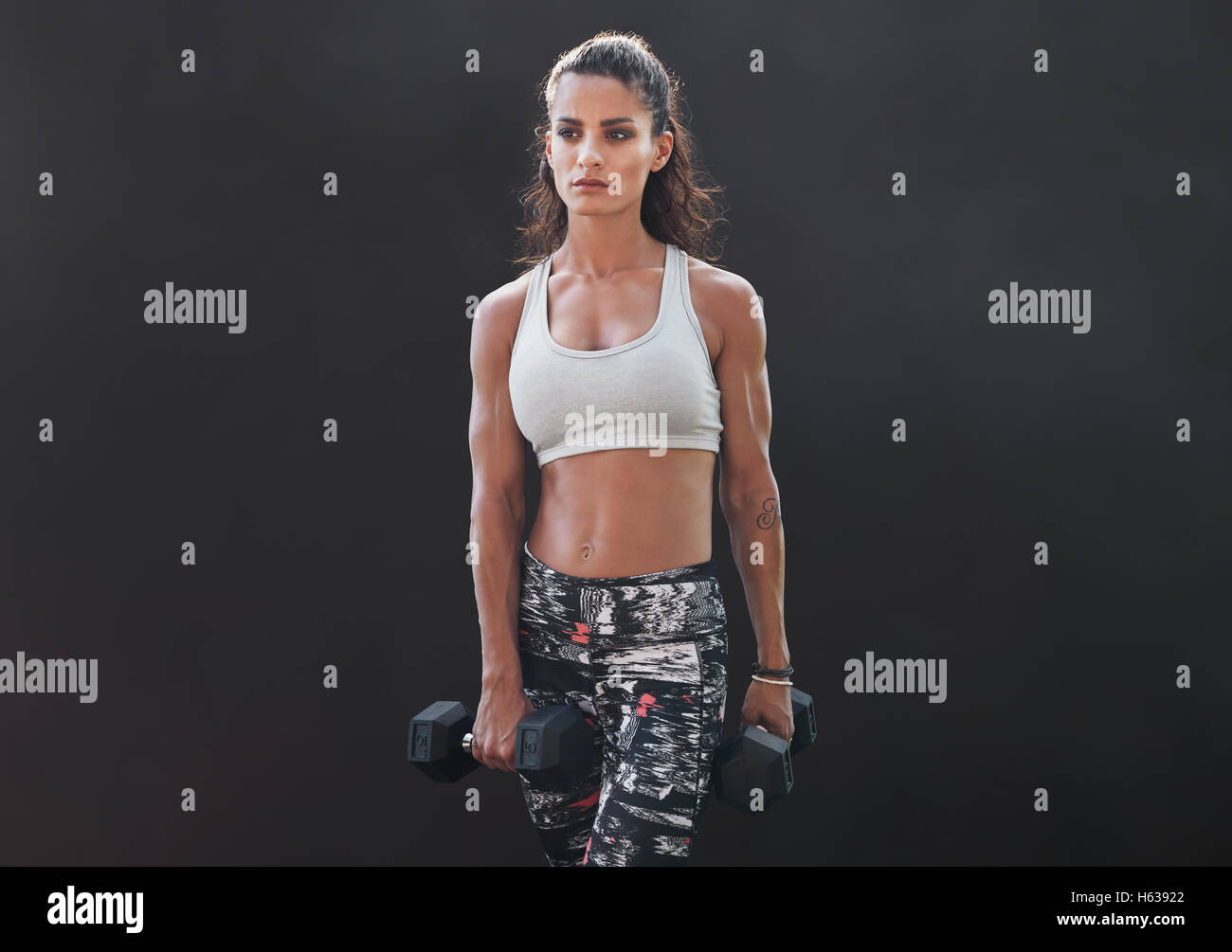 Bodybuilder woman hires stock photography and images Alamy