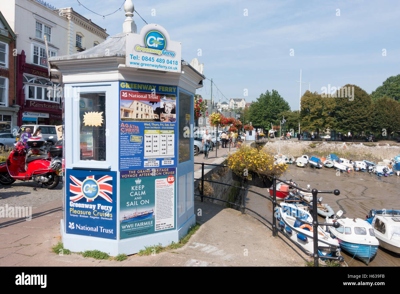 Dartmouth boat float hires stock photography and images Alamy
