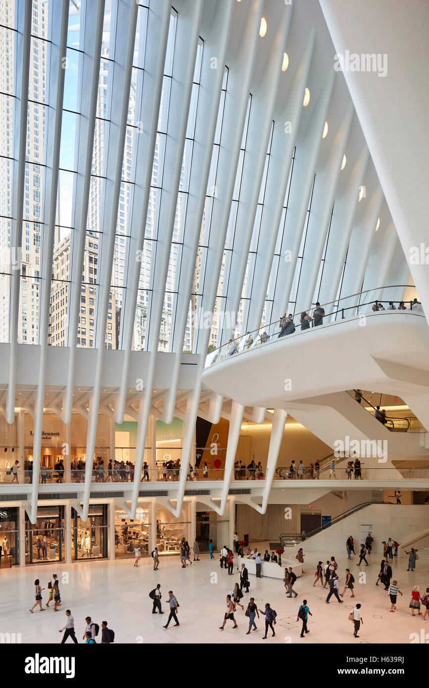 Transit hall interior with viewing platform on street level. The Oculus, World Trade Center Transportation Hub, New York, United States. Architect: Santiago Calatrava, 2016. Stock Photo