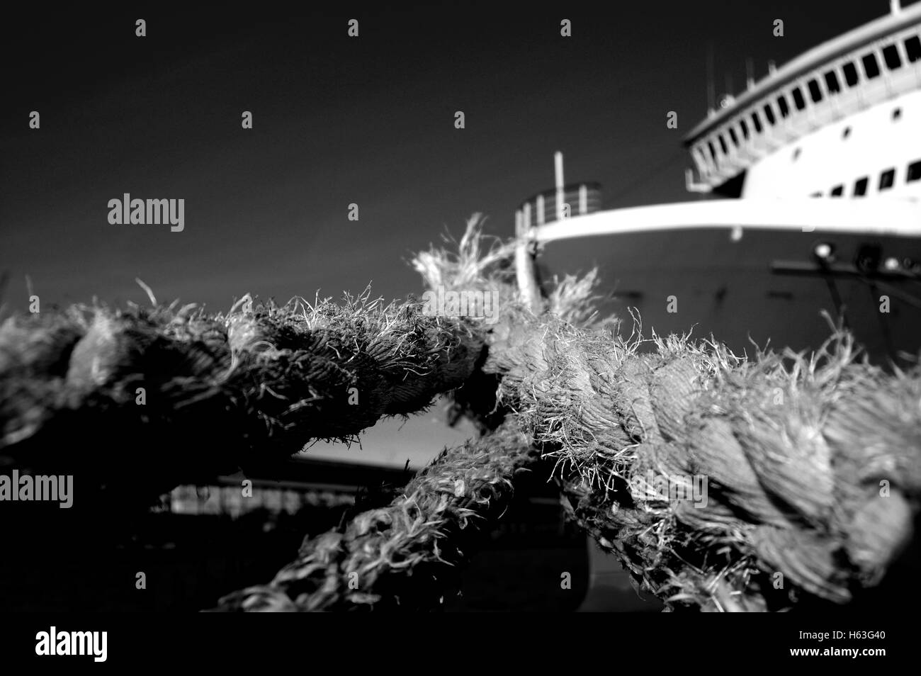 Rope, Ropes, Line, Lines, Perspective, Docked, Mooring, Ship, Ships ...