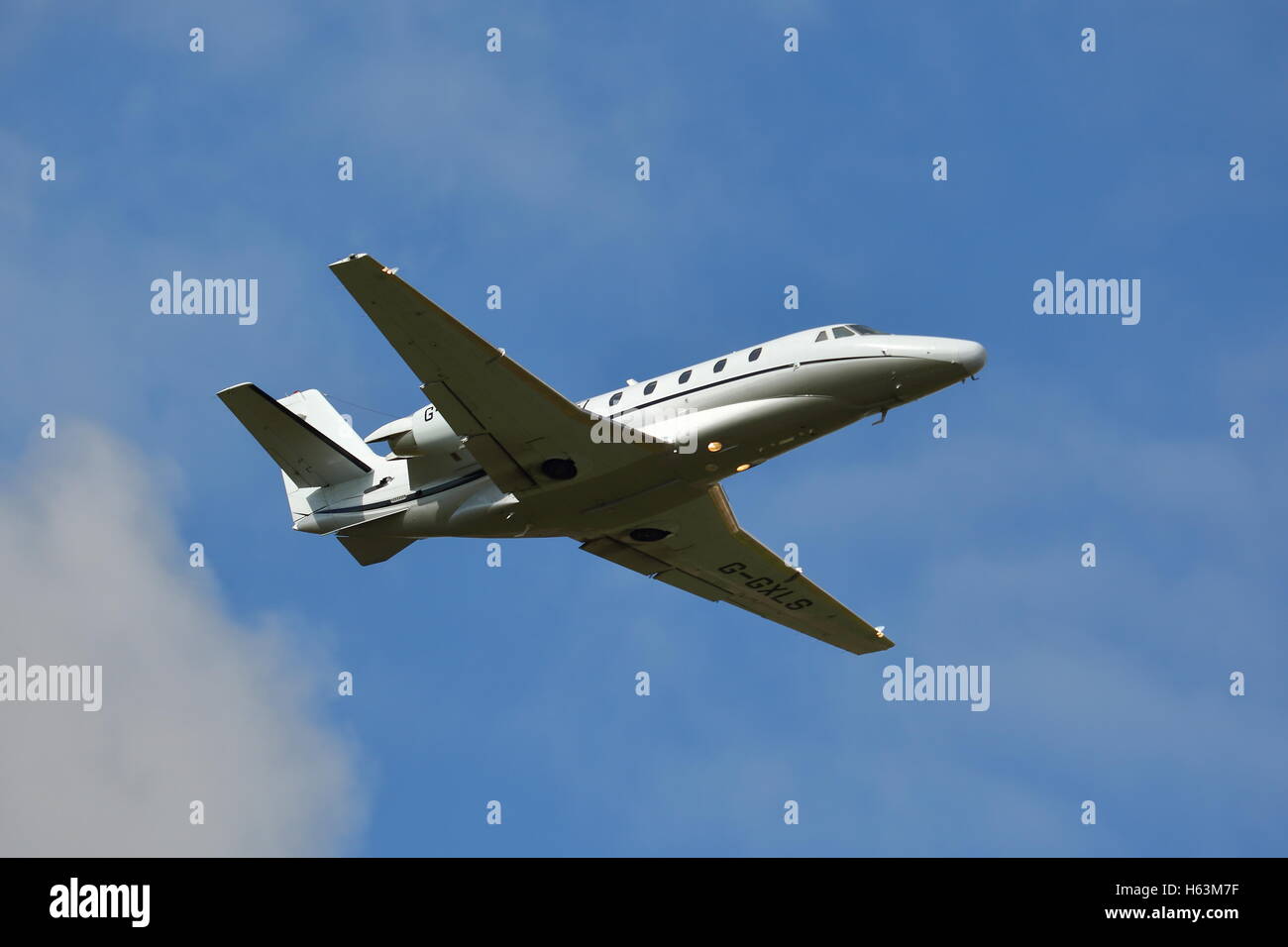 Jet-A1 Tankdeckel mit US-Gallonen, einer in London Executive Aviation  Cessna 560XL Citation Excel Stockfotografie - Alamy