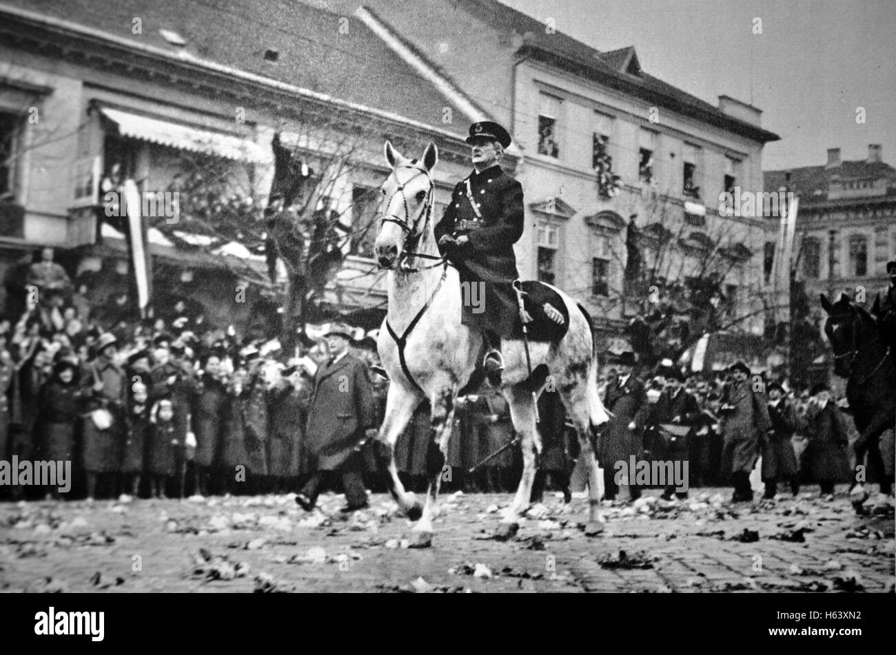 MIKLOS HORTHY (1868-1957) Hungarian statesman leading a parade in Kassa (now Kosice in Slovakia)  on 11 November 1938  to mark the annexation of south-east Czechoslovakia Stock Photo