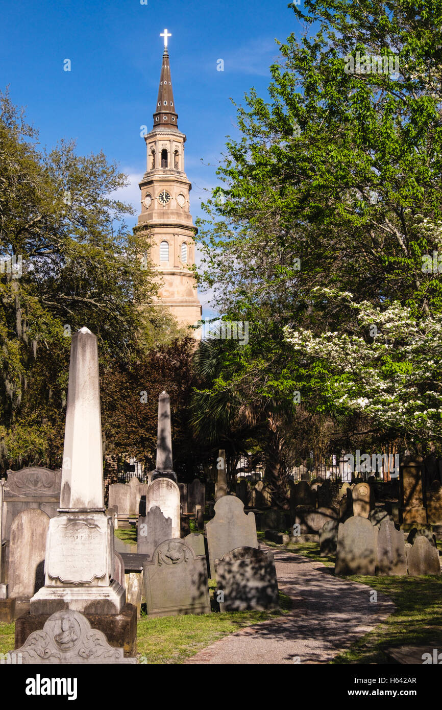 St. Philip's Episcopal Church with Circular Congregational Church