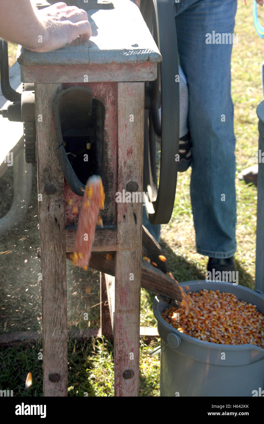 Corn Sheller High Resolution Stock Photography And Images Alamy