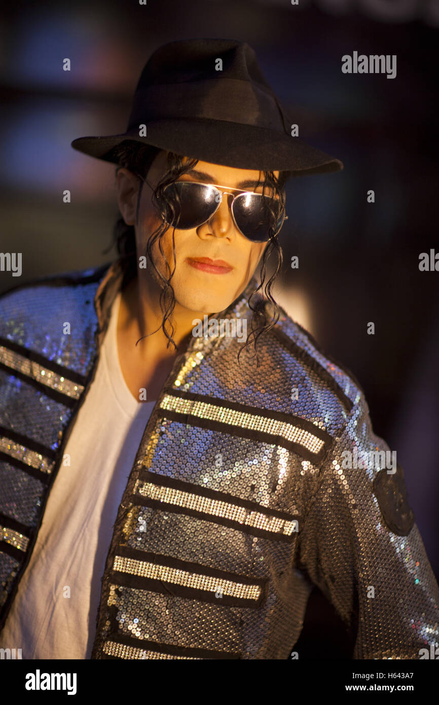 Michael Jackson impersonator, Hollywood Boulevard, Hollywood, Los Angeles, California, USA Stock Photo