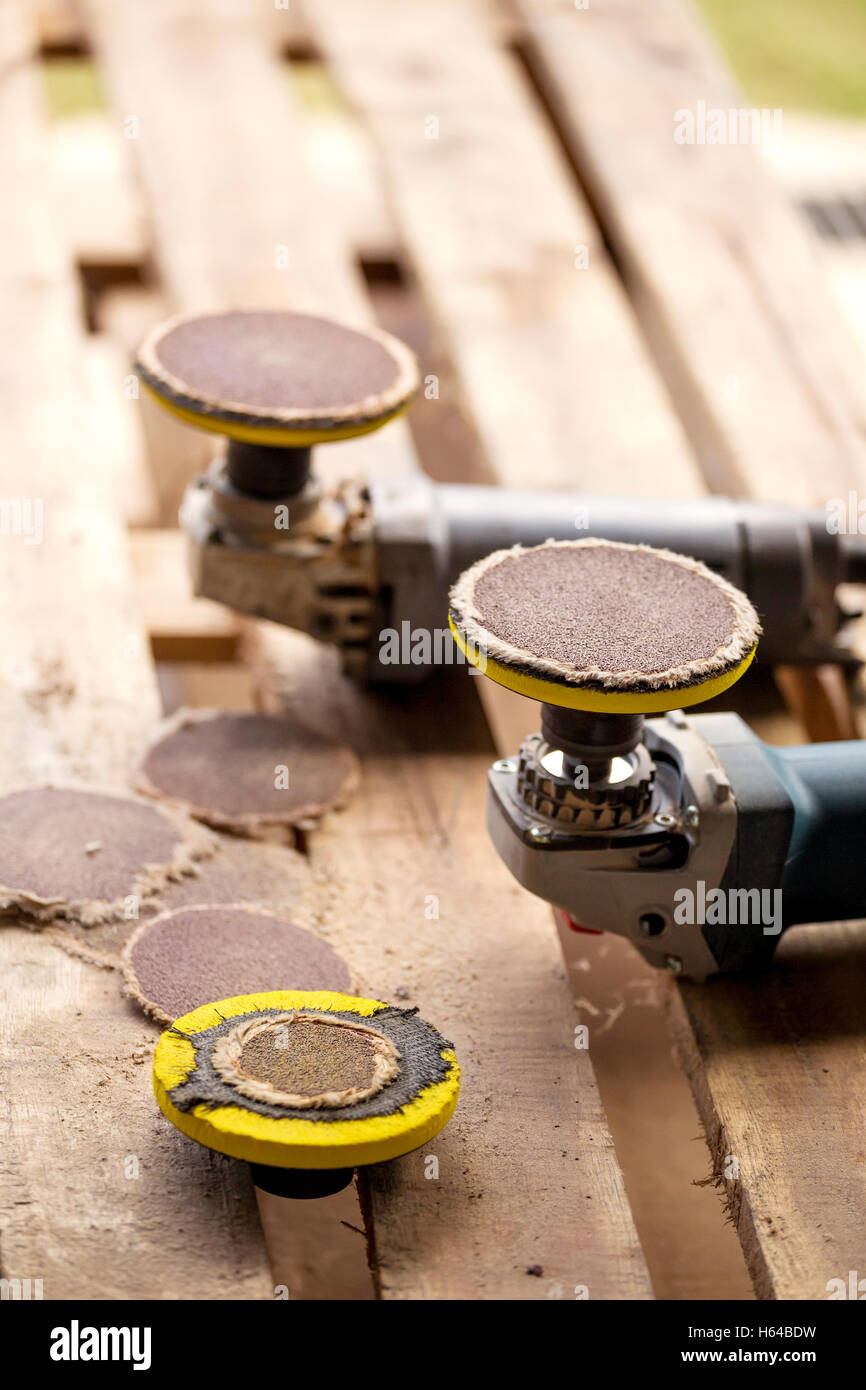 Random orbital sanders and assortment of discs Stock Photo Alamy
