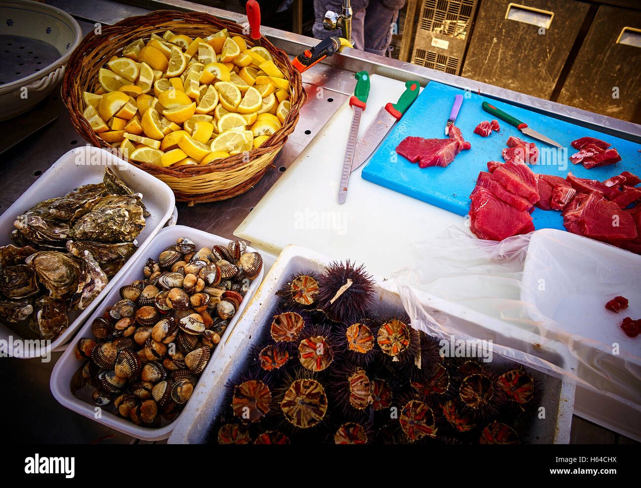 Fresh seafood at fish market Stock Photo Alamy