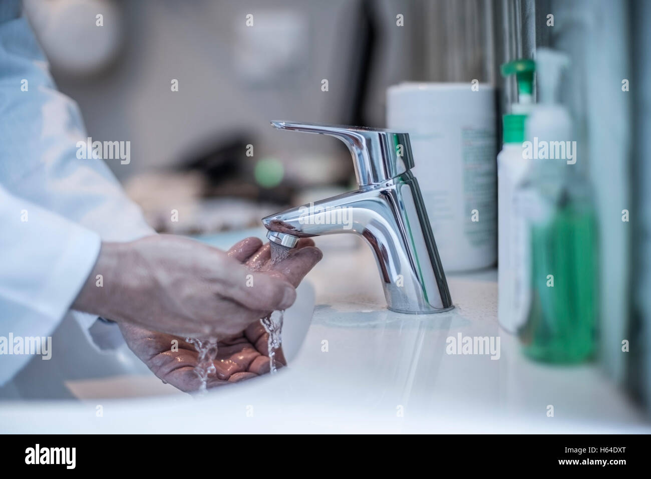 Doctor washing hands Stock Photo Alamy